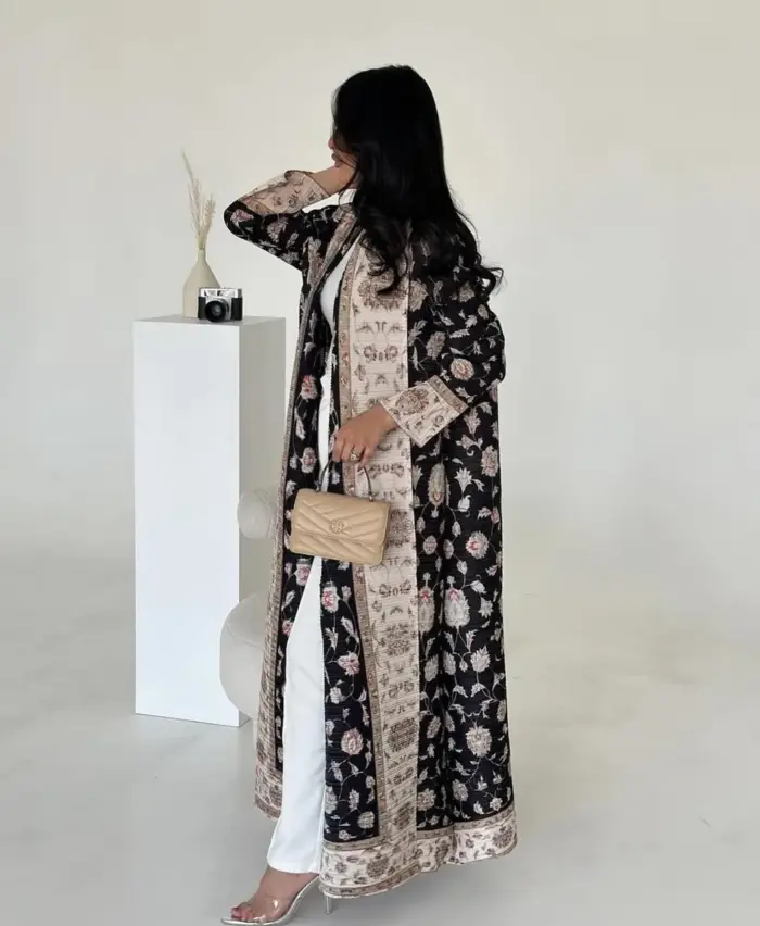 Vintage Noir Floral Abaya