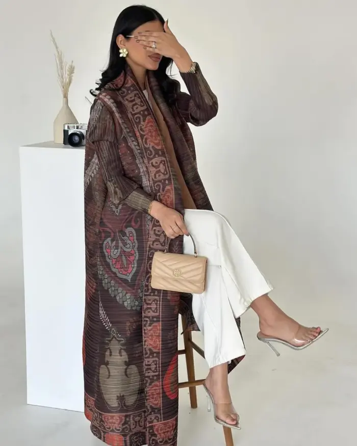 Rust Heritage Print Abaya - Image 2