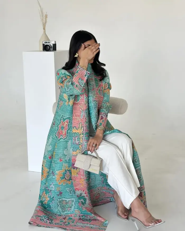 Emerald Mosaic Print Abaya - Image 2