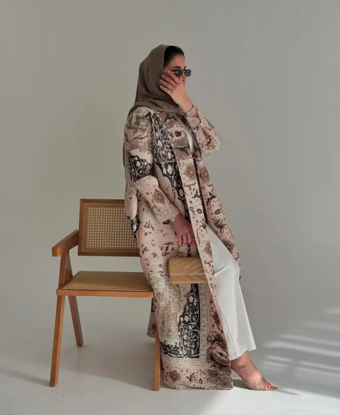 Desert Rose Vintage Abaya - Image 3