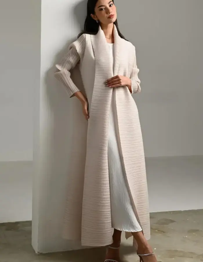 Soft Ivory Pleated Abaya - Image 3