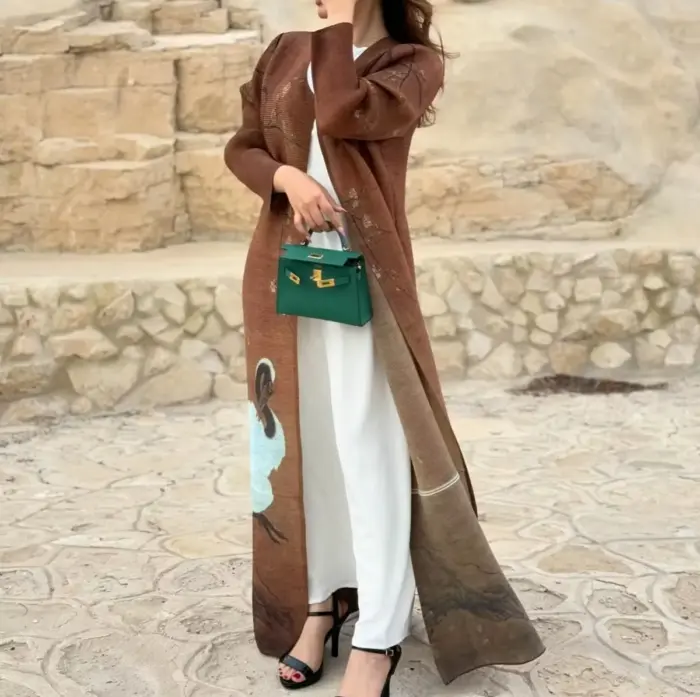 Mocha Crane Statement Abaya - Image 4