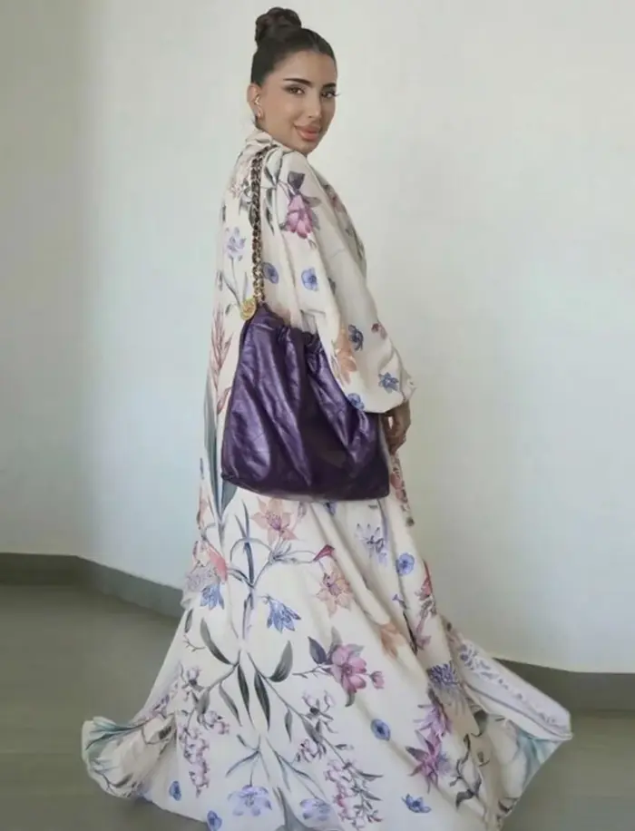 Blush Garden Floral Abaya - Image 2