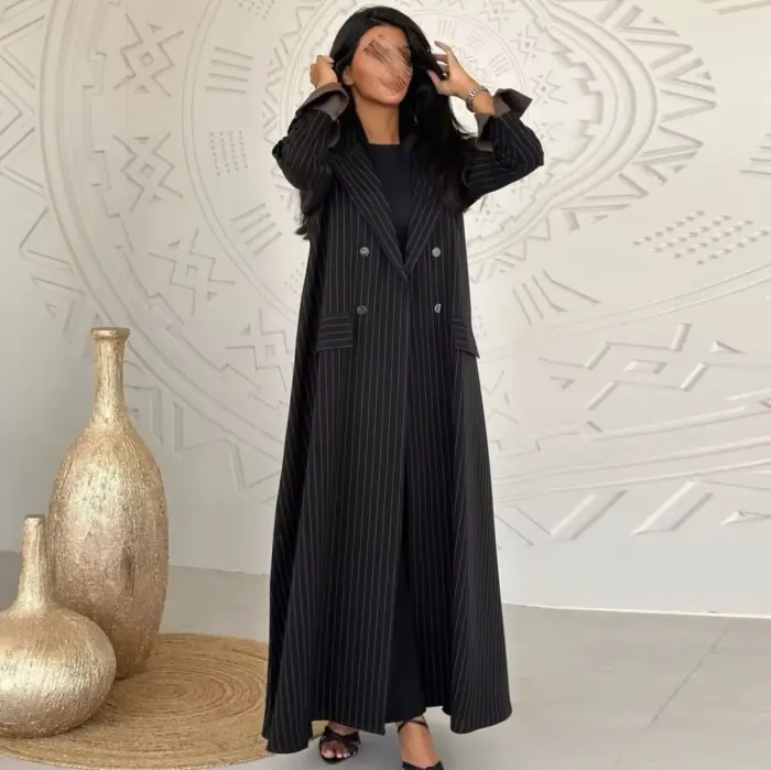 Noir Pinstripe Tailored Abaya - Image 3